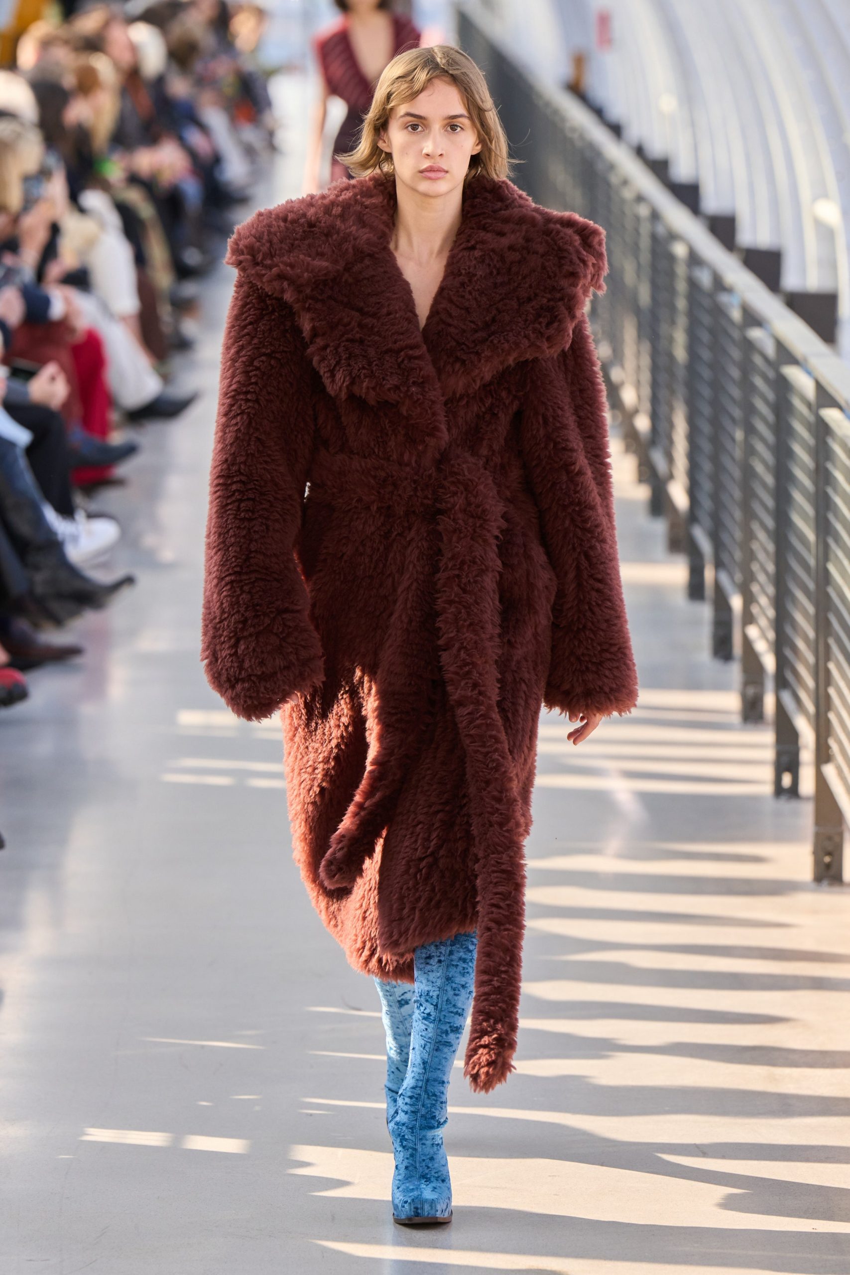 Stella Mccartney Fall Winter 2022-23 Fashion Show