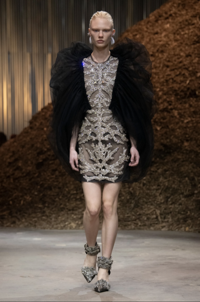 Alexander McQueen Fall 22: Poetic Beauty